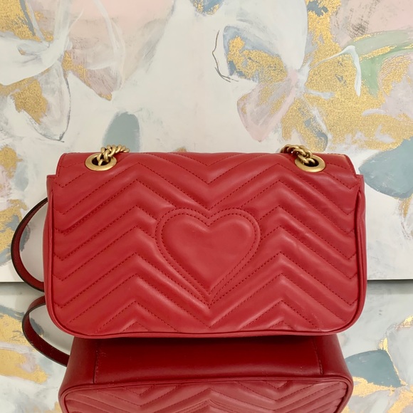Gucci GG Small Marmont Matelasse Red Handbag - Picture 8 of 12
